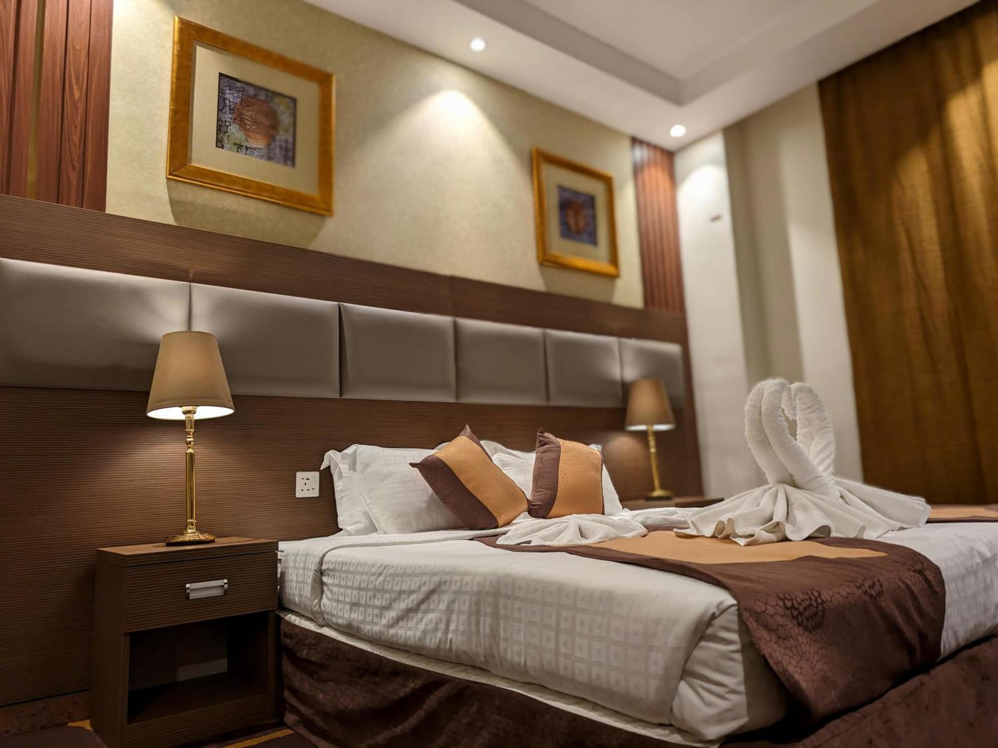 Qasr Al Ansar Golden Tulip Hotel Medina Екстер'єр фото