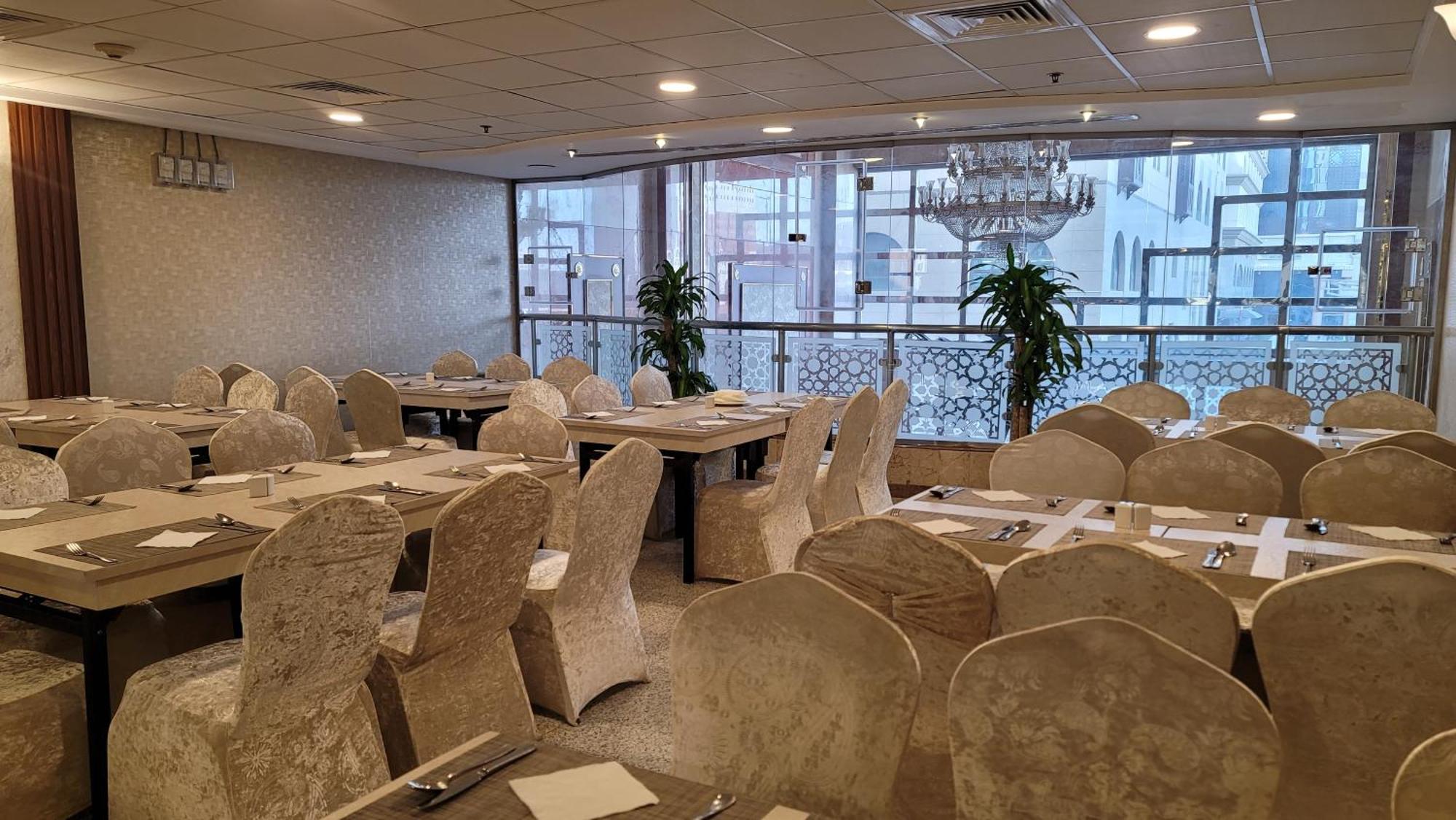 Qasr Al Ansar Golden Tulip Hotel Medina Екстер'єр фото